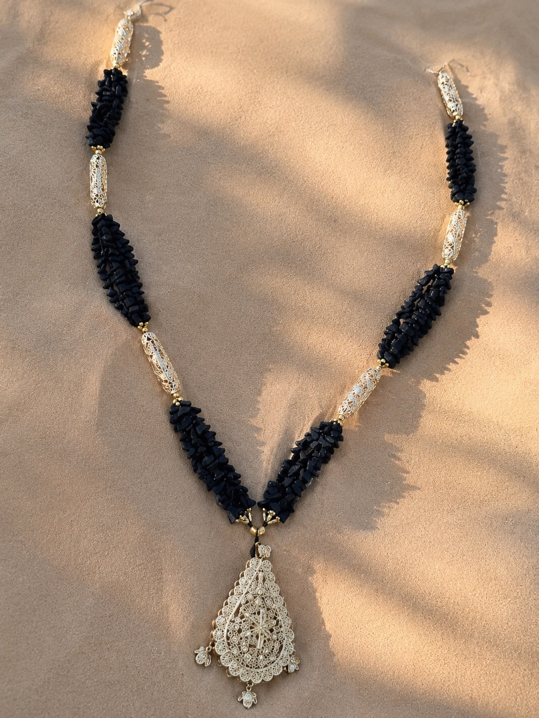 Collier Skhab noir